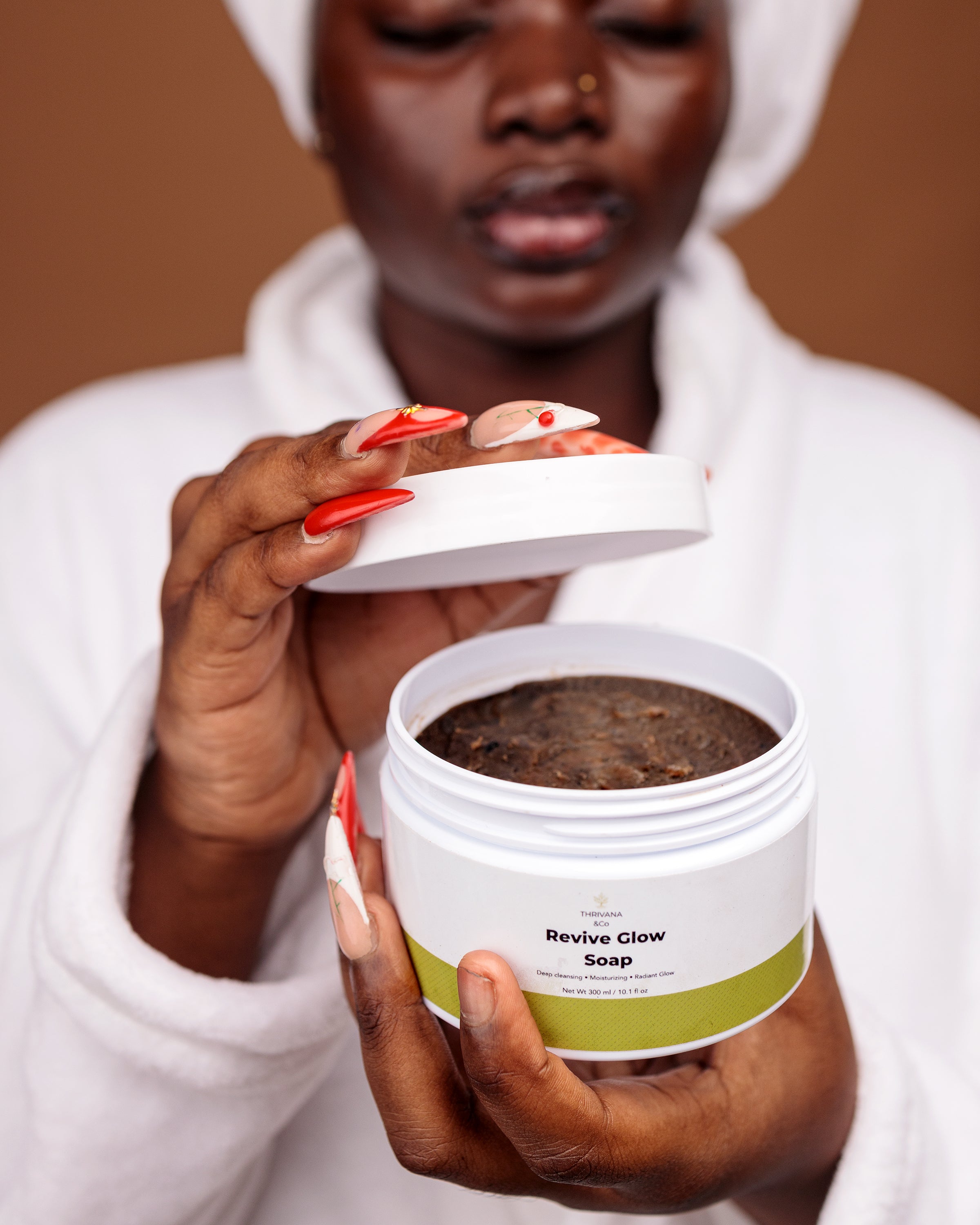 REVIVE GLOW SOAP 300ml/ 10.1 fl oz